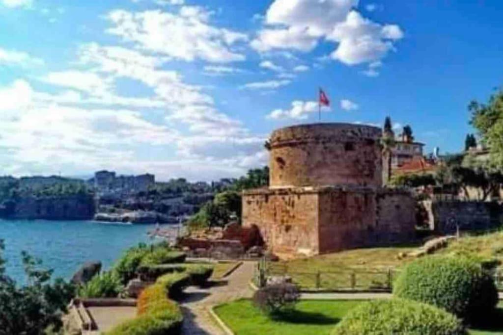Kaleici Muhtesem Konum Deniz Yakini 1+0 Oezel Ev * Antalya